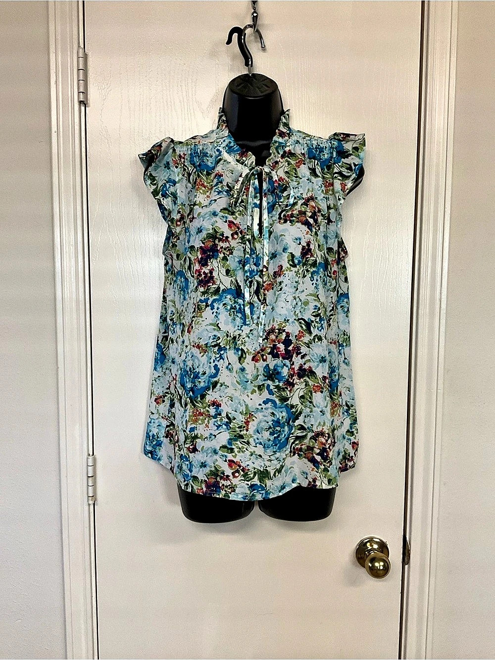 Counterparts Floral Ruffle Sleeve Blouse l